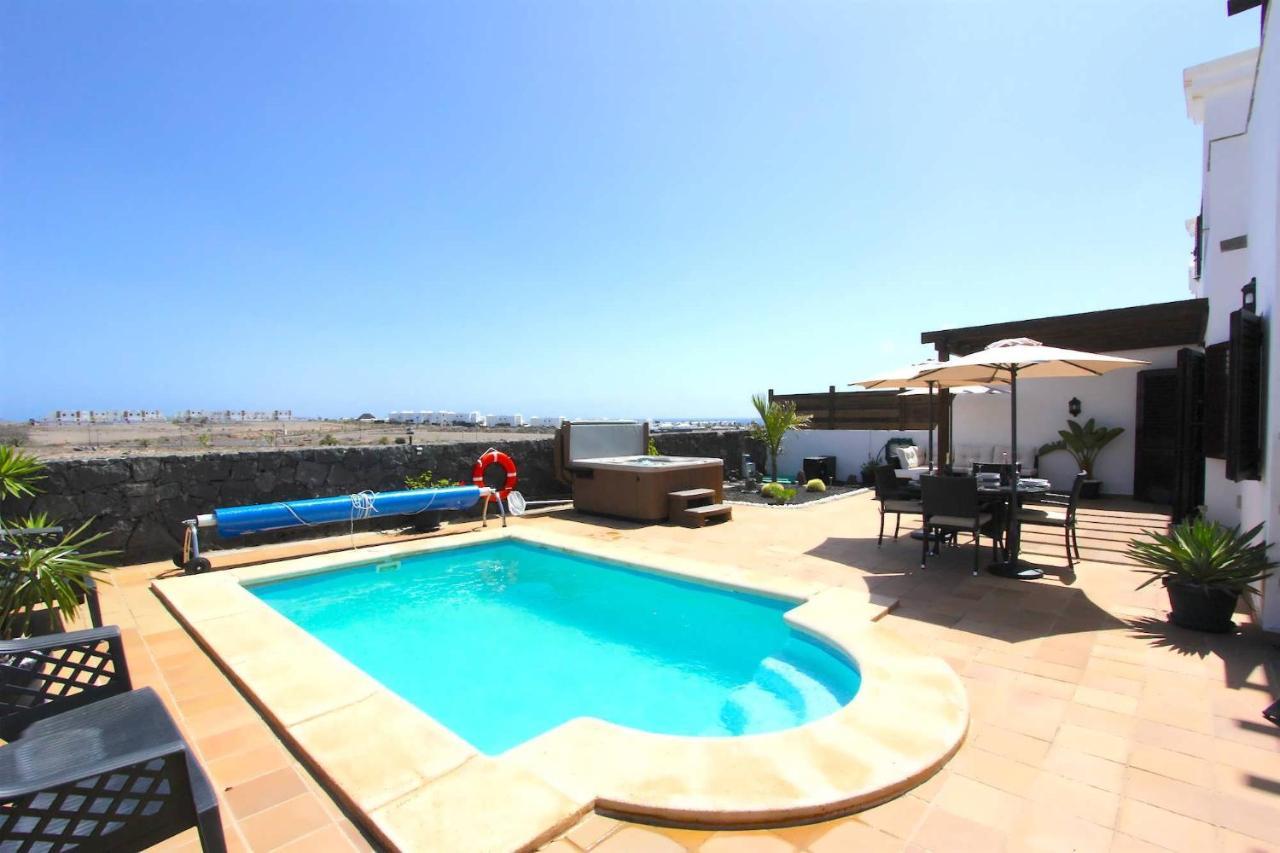 Villa Emma Playa Blanca Exterior photo